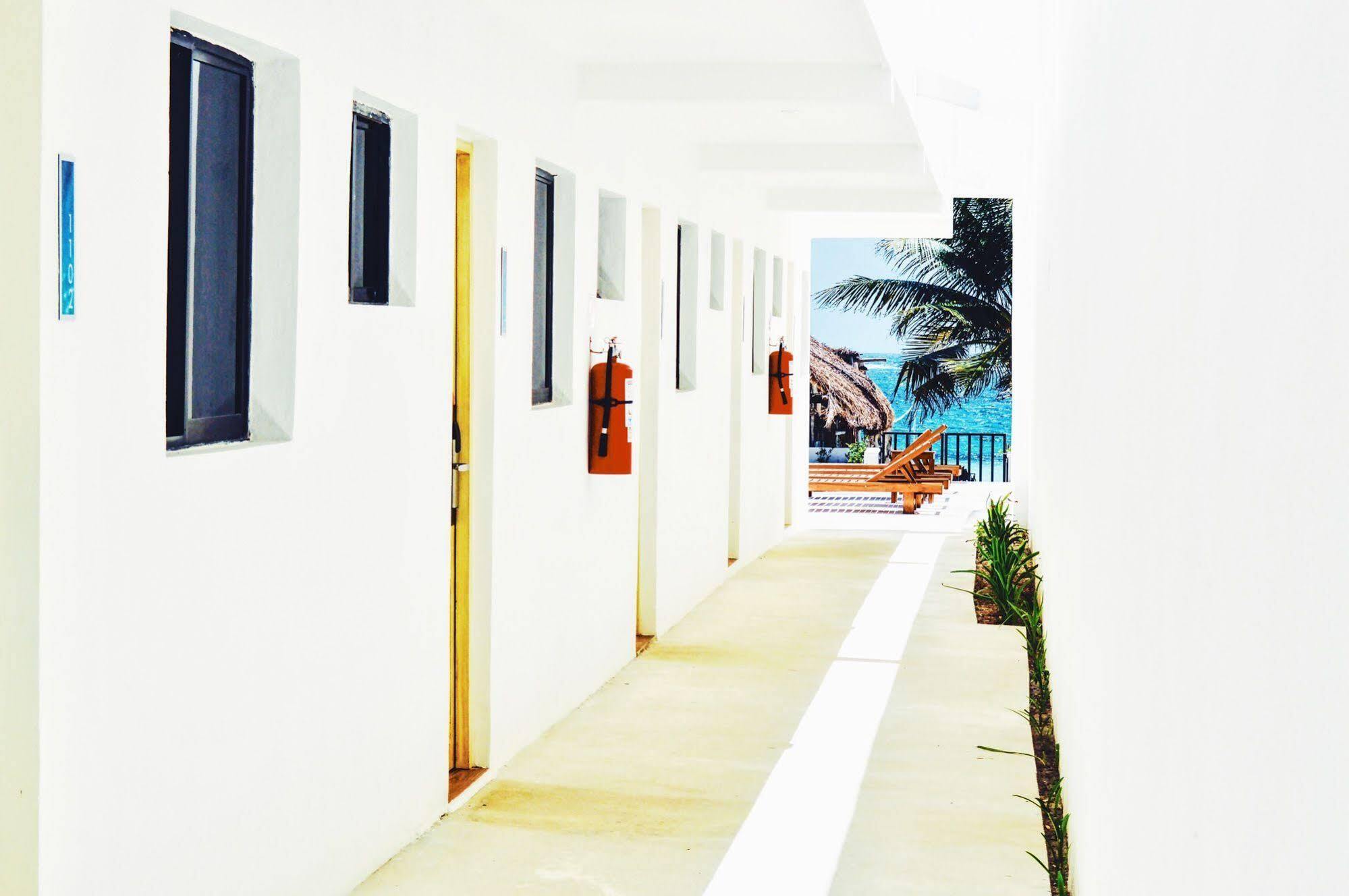 Cielo Beach Hotel Puerto Morelos Exterior photo